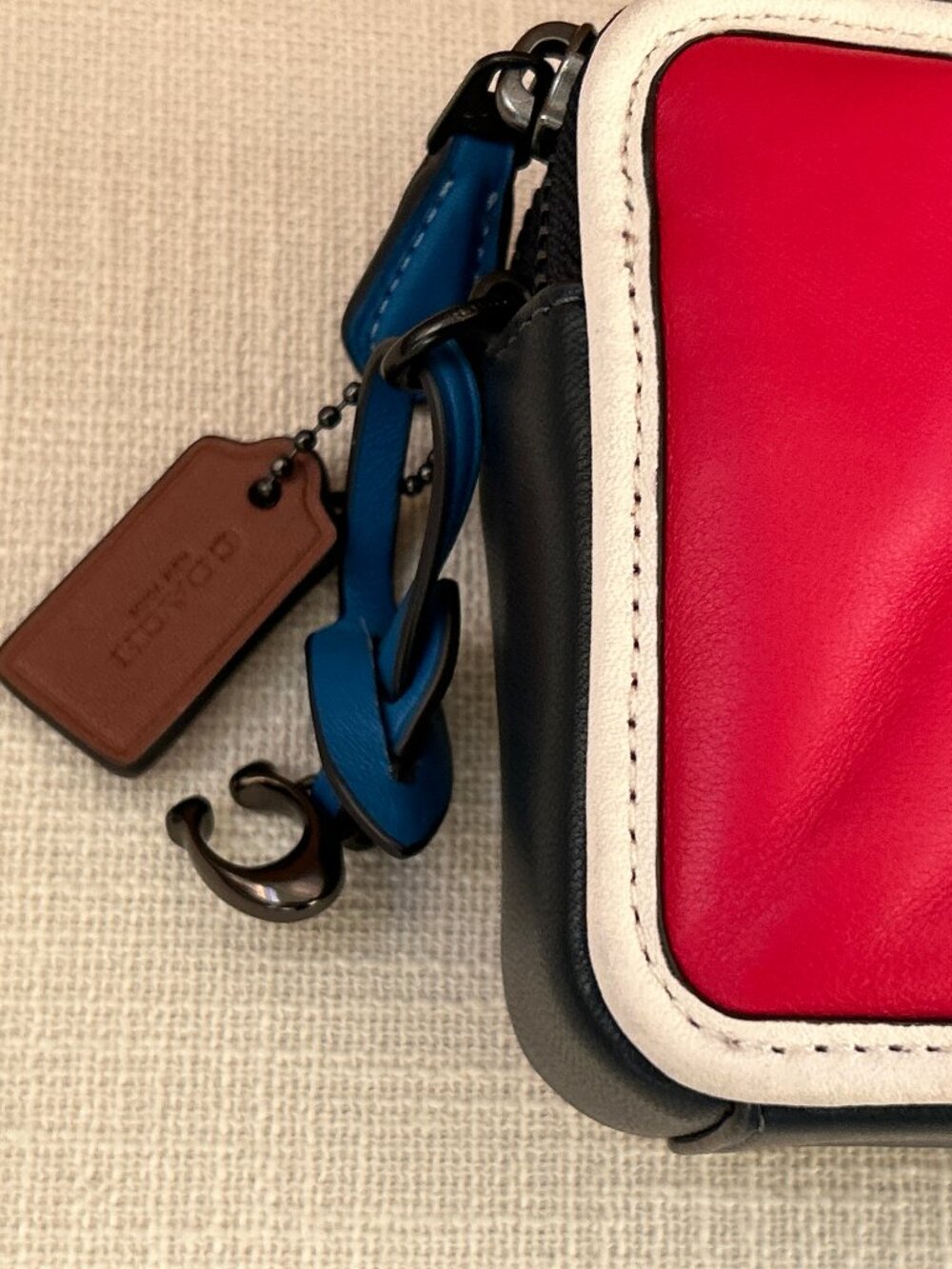 Coach Kira Crossbody with Colorblock Quilting ~ Wristlett ~ Leather - Picture 7 of 12